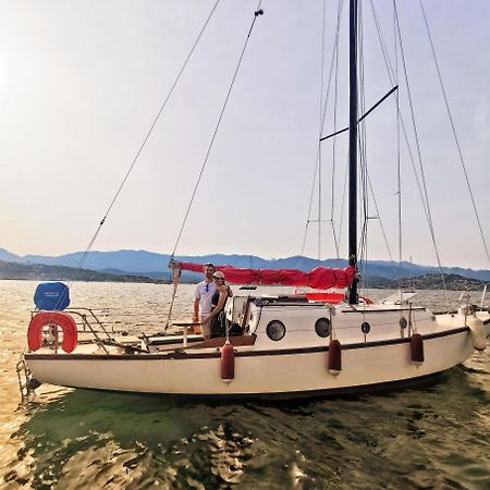 Stlocavoile 2, Seuls A Bord D Un Voilier Hotel ปอร์โต-เวคคีโอ ภายนอก รูปภาพ
